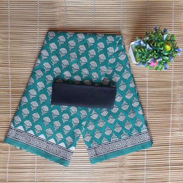 Block Printed Pure Cotton Mul Saree - Image 4