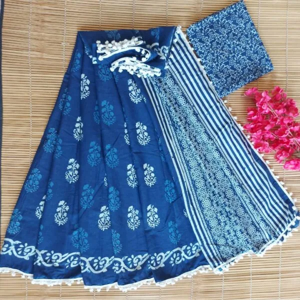 Printed Pure Cotton Mulmul Saree With PomPom Lace - Image 2